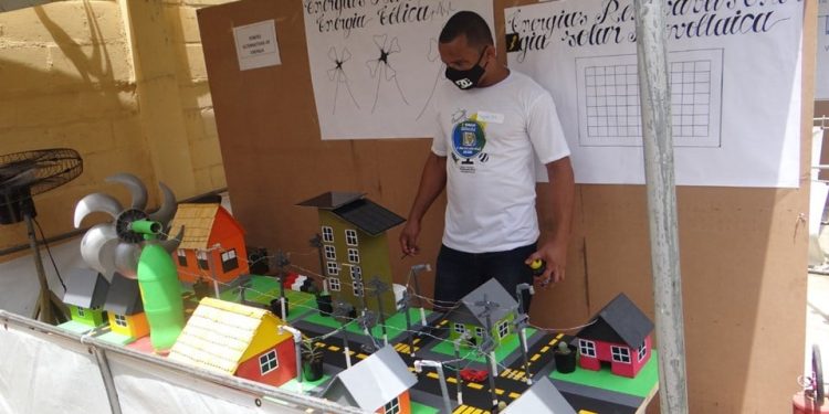 Unidade prisional de Linhares realiza 1ª Feira de Ciências e Mostra Científica com alunos internos