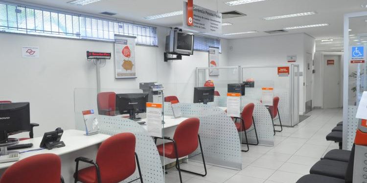 Bancos funcionam normalmente nesta segunda-feira(11)