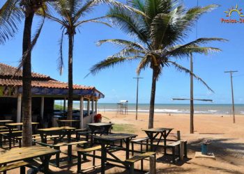 Etapa do Circuito Capixaba de Surfe e música ao vivo agitam Pontal do Ipiranga no feriadão
