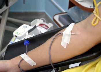 Hemocentro Regional de Linhares convoca população para doar sangue antes do Réveillon