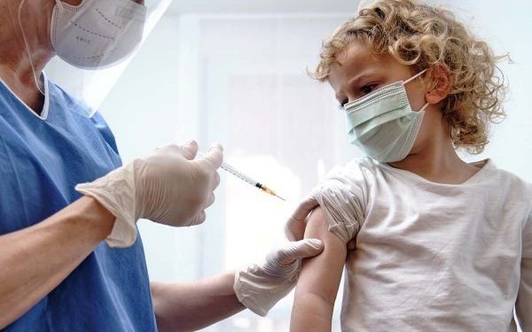 João Neiva: Saúde alerta para vacinação contra meningite em dia