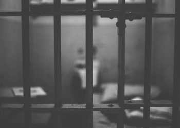 Homem é preso suspeito de estuprar e engravidar a filha de 16 anos, em Rio Bananal