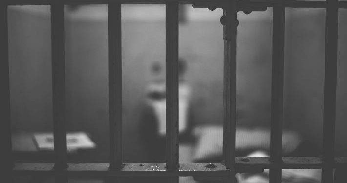 Homem é preso suspeito de estuprar e engravidar a filha de 16 anos, em Rio Bananal