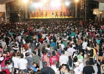 Paulinha Abelha, da Calcinha Preta, participou do Forró Pontal, em 2011