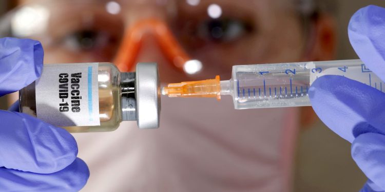 João Neiva: aplicação da vacina de gripe e da 4ª dose contra covid em idosos de 60 anos ou mais no sábado(9)