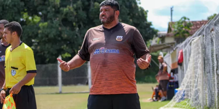 Copa ES 2022: Técnico Raí Sousa, ex-Aracruz e Pinheiros, confirma acerto com o Linhares