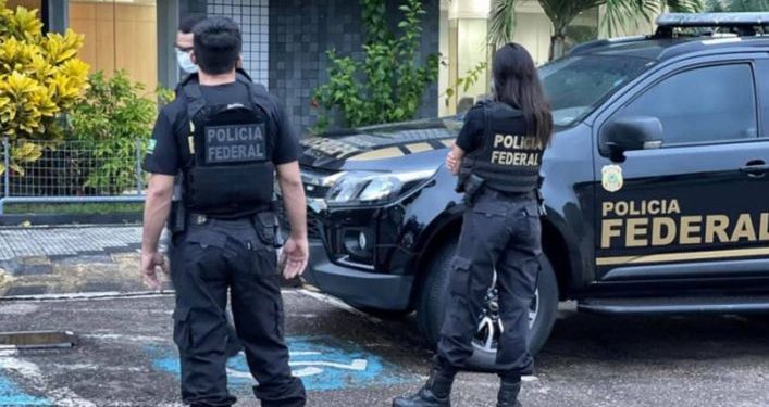 Linhares: PF mira estudantes de medicina que falsificavam documentos para conseguir bolsa de estudo