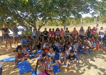 Escola do Giral, em Jaguaré, recebe projeto Kombiteca da Secretaria Municipal de Cultura