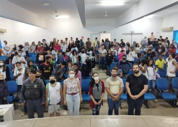 Subsecretaria de Segurança de Jaguaré e Polícia Militar realizam palestra em escola