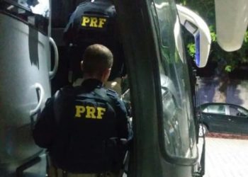 Adolescente que fugiu da Bahia para encontrar namorado virtual no Rio é resgatada pela PRF em Linhares
