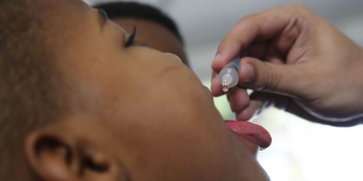 Poliomielite: vacinação começou nesta segunda(8), em Jaguaré
