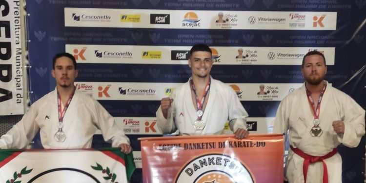 Equipe de Jaguaré é destaque em etapa do Open Nacional de Karatê
