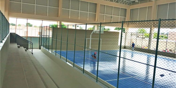 Governo entrega quadra poliesportiva e assina ordem de serviço em Jaguaré