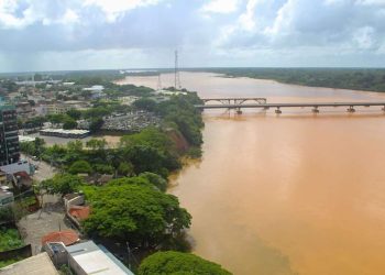 Linhares: Rio Doce recua a 3,29 metros e famílias poderão limpar suas casas