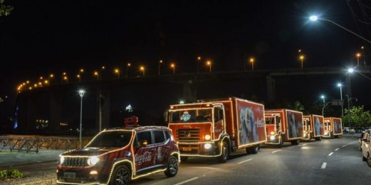 Caravana Iluminada de Natal da Coca-Cola passa por Linhares no dia 16