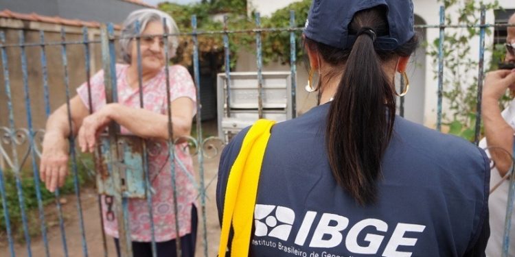 IBGE disponibiliza Disque-Censo para agendamento de entrevista em Linhares