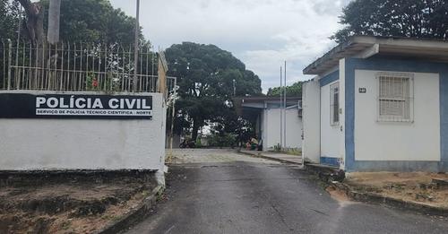 Homem morre eletrocutado dentro de casa ao tentar ligar rádio na tomada, na região de Regência