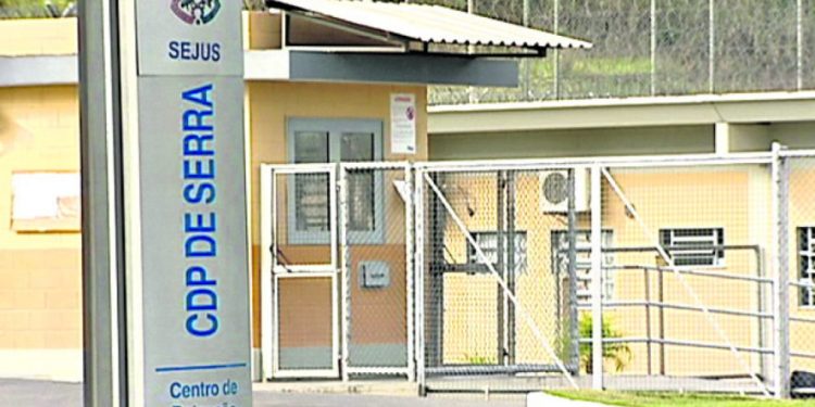 Polícia prende homem de 79 anos em Regência por abuso sexual contra uma criança