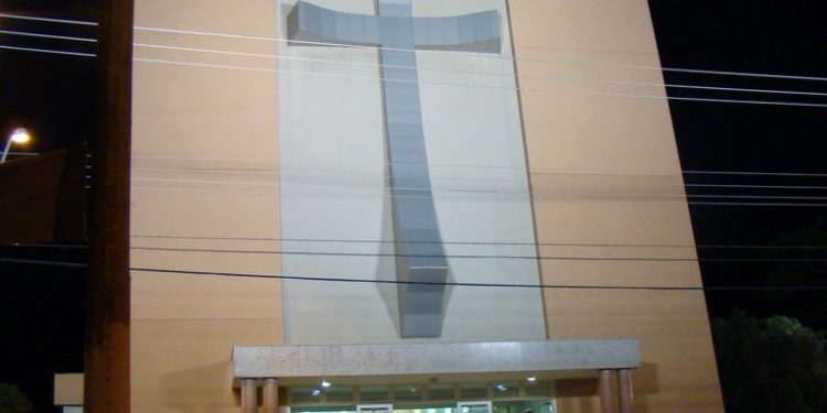 Igreja abre Semana Santa com a celebração do Domingo de Ramos em Linhares