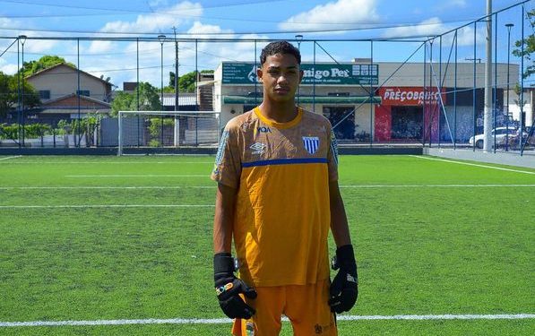 Jovem atleta de Linhares é contratado para jogar no Bahia
