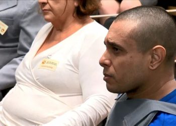 Após abandonar júri, advogados de Georgeval Alves confirmam que continuarão no caso