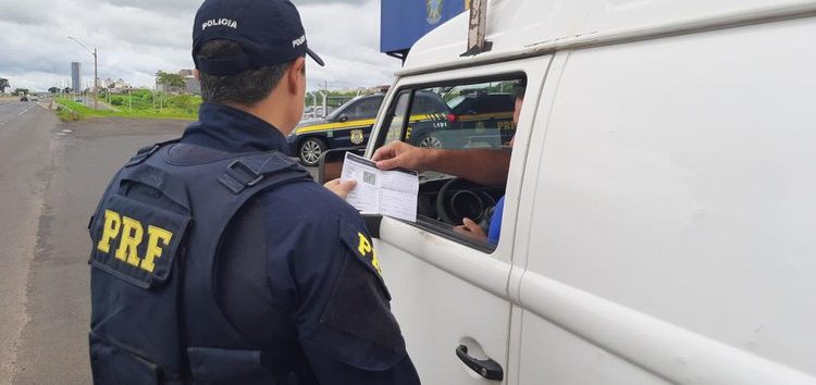 PRF registra feriado sem morte e menos violento nas rodovias federais do ES