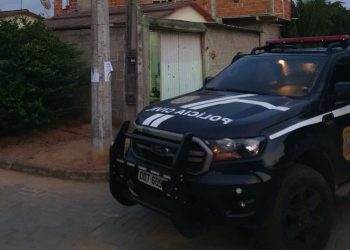 Homem é morto a tiros em frente de bar em Sooretama