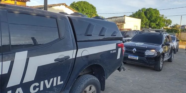 Adolescente é esfaqueada e escalpelada por homem que a assediava, em Linhares