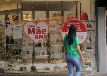 Comércio de Linhares entra na semana decisiva de vendas para o Dia das Mães