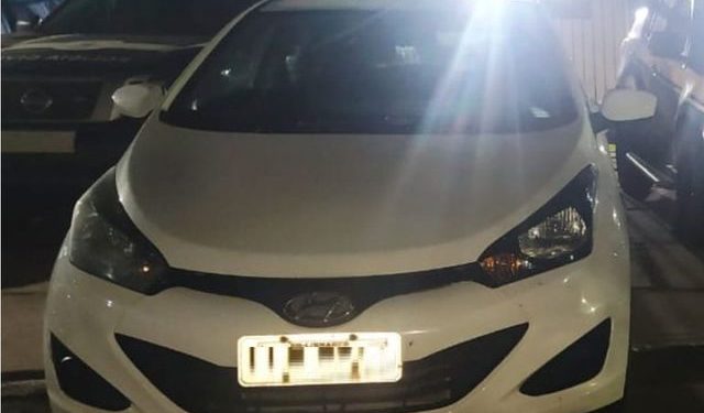 Dois homens são detidos pela PRF em Eunápolis(BA) com carro roubado em Linhares