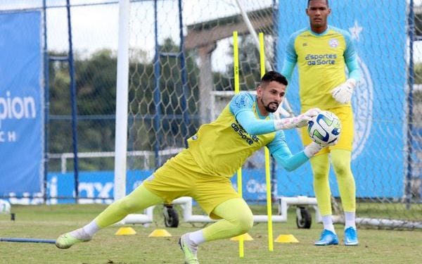 Em alta no Bahia, linharense Marcos Felipe é o goleiro com mais defesas difíceis na Série A
