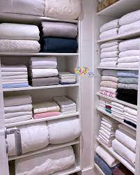 Internos do Centro de Ressocialização de Linhares confeccionam roupas de cama e banho para o HGL