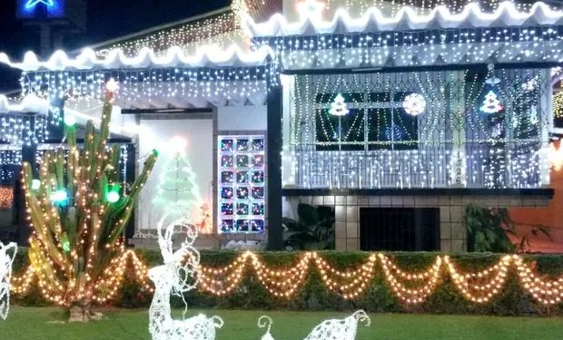Famílias de Linhares enfeitam residências para celebrar chegada do Natal