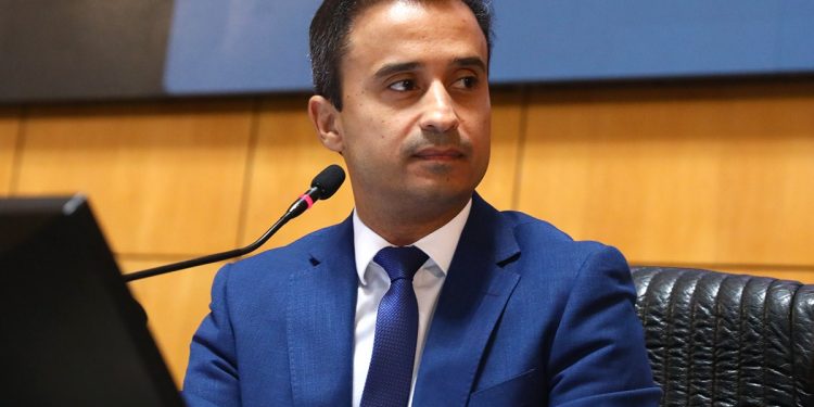 Aprovado projeto de Lucas Scaramussa contra o racismo em eventos esportivos
