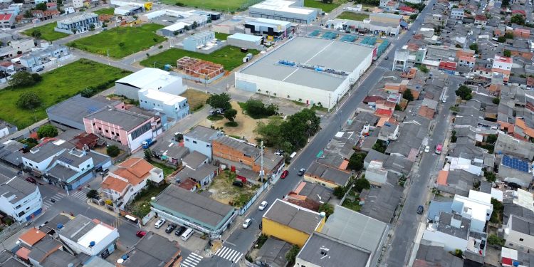 Instalação de semáforos nos bairros Linhares V e São José geram debates entre moradores