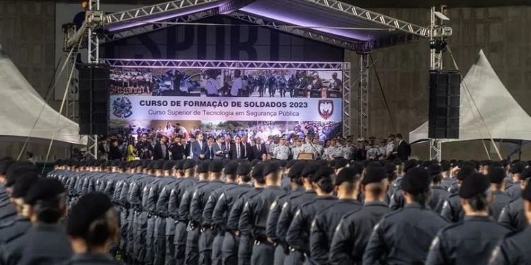 PM de Linhares recebe 27 soldados recém-formados para reforçar o policiamento na cidade