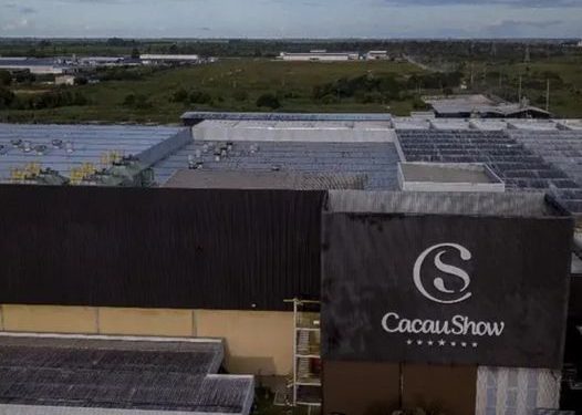 Vice-governador Ricardo Ferraço participa da reinauguração da Cacau Show em Linhares