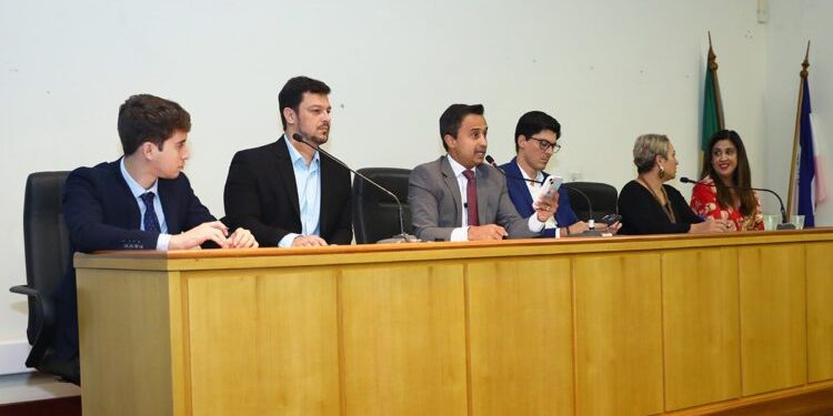 Articulação do deputado Lucas Scaramussa reduz tributação de bebidas alcoólicas no ES