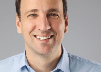 Lucas Scaramussa anuncia seu vice, Franco Fiorot, para compor secretariado a partir de 2025 em Linhares