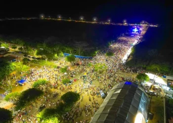 Pontal do Ipiranga: shows musicais, cinema na praça e torneio de beach soccer agitam o fim de semana