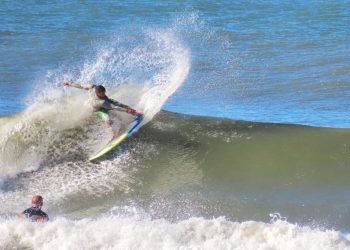 Regência sedia Campeonato de Skimboard neste fim de semana