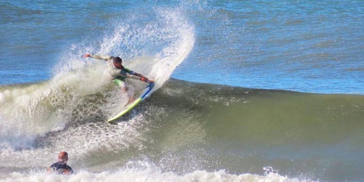 Regência sedia Campeonato de Skimboard neste fim de semana