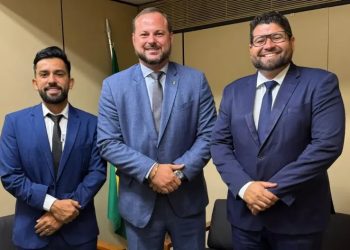 Roninho Passos retorna de Brasília com garantia de mais de R$ 800 mil em recursos para obras em Linhares