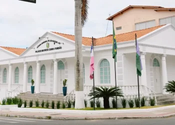 Câmara de São Mateus anuncia abono natalino de R$ 5 mil a servidores