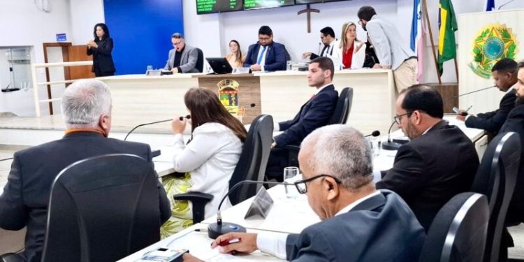 Câmara de Linhares marca retorno dos trabalhos com abertura oficial do Ano Legislativo