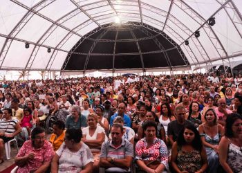 “Jesus no Litoral” leva missas e shows ao balneário de Guriri