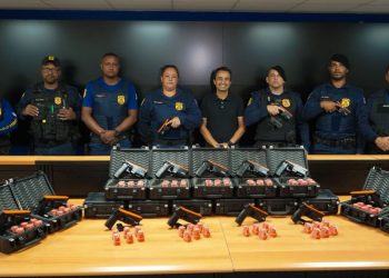 GMC de Linhares recebe 100 armas de choque e reforça segurança nas ruas e balneários