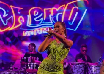 Banda Cheiro de Amor faz show gratuito neste sábado (24) em Guriri