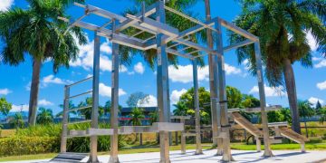 Esporte e Lazer instala academia ao ar livre na Linha Verde, na Lagoa do Meio