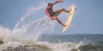 Pontal do Ipiranga recebe última etapa do Circuito Tríplice Coroa de Surf neste fim de semana